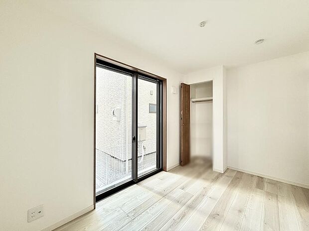 【子供部屋】■仕事や勉強のスペースに使うことで、集中しやすく静かな環境が整います