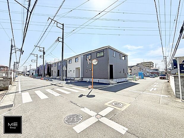 【前面道路含む現地写真】■この道を歩けば、毎日が少し特別になる