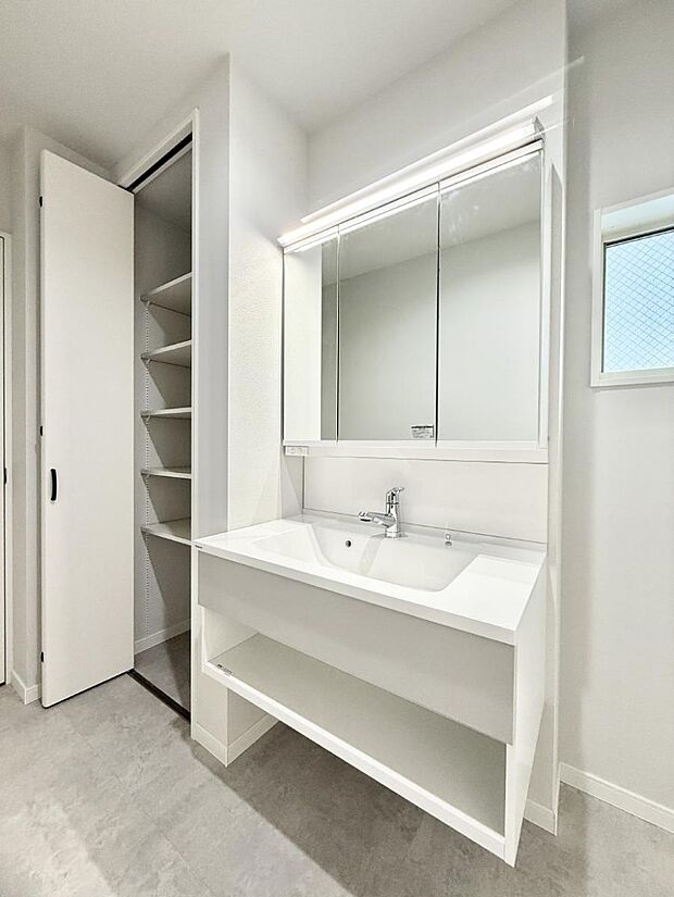 【洗面台・洗面所】■清潔感があり、気持ちよく使えます