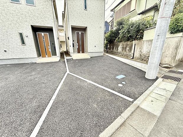 【駐車場】■自宅にある駐車スペースなので安心ですね