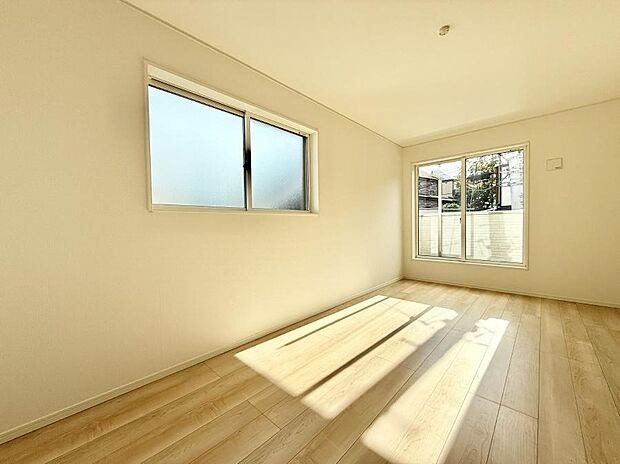 【子供部屋】■家具やレイアウトを自由に配置できるため使い勝手が良く快適に過ごせます