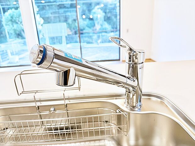 【浄水器】■清潔でおいしい水を手軽に供給してくれます