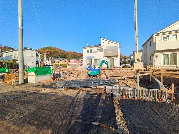 【現地外観写真】■暮らしを彩る充実した設備仕様が備わった住まい