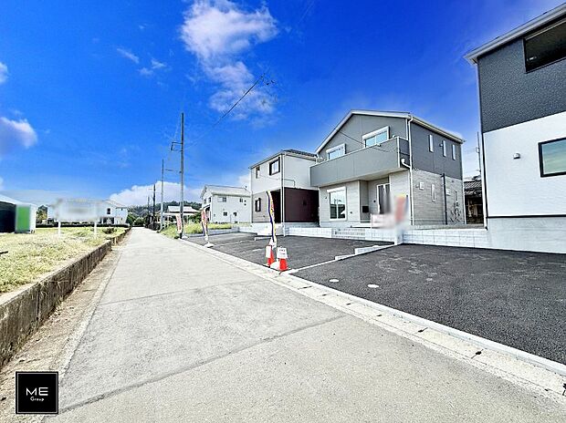 【前面道路含む現地写真】■新しい時代の息吹を感じる、心地よい環境