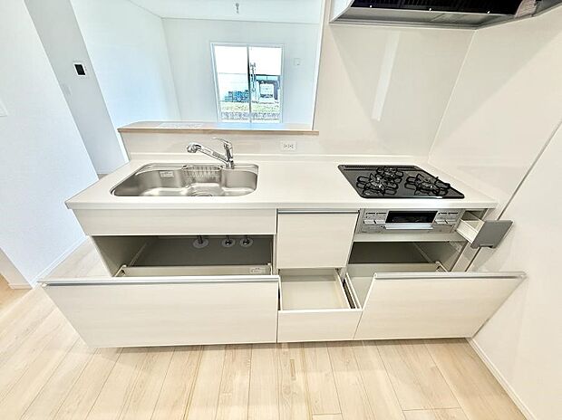 【ダイニングキッチン】■作る楽しみと食べる幸せを届けるキッチン