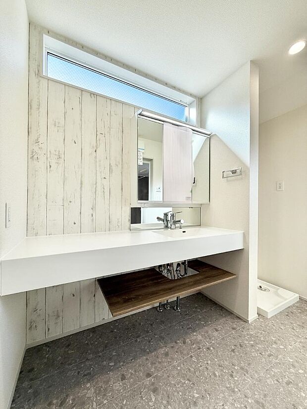 【洗面台・洗面所】■清潔感があり、気持ちよく使えます