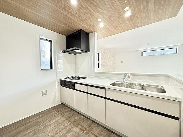 【ダイニングキッチン】■美味しさの魔法がかかる、特別なキッチン