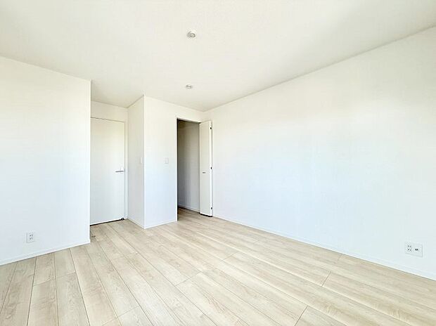 【寝室】■快適な環境で、日常の疲れを癒せる空間