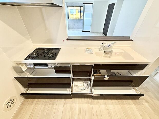 【キッチン】■シンプルで機能的、毎日使いやすいキッチン