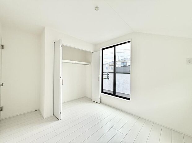 【子供部屋】■仕事や勉強のスペースに使うことで、集中しやすく静かな環境が整います