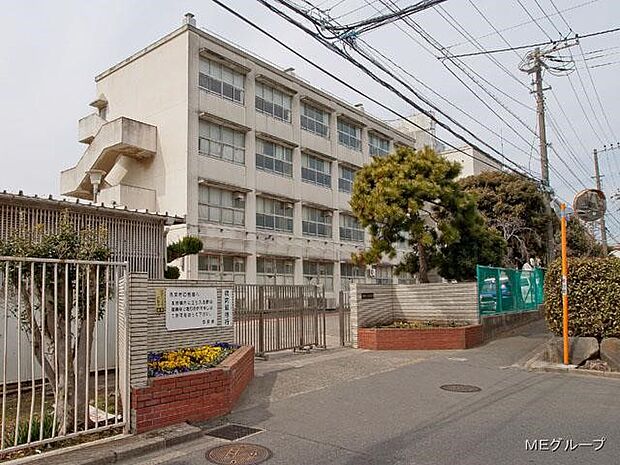 横浜市立大正中学校(約325m・徒歩5分)