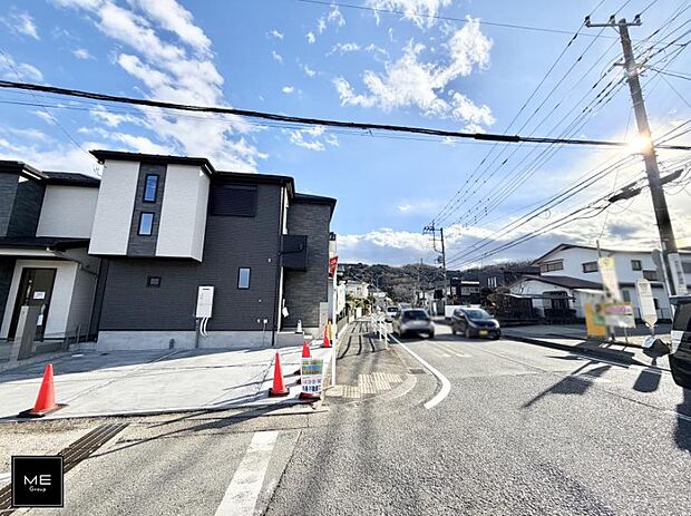 【前面道路含む現地写真】■新しい住まい、街の新しい風景