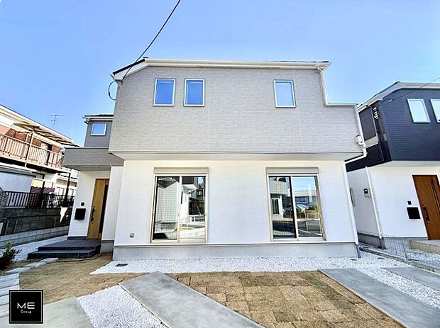 【現地外観写真】■暮らしを豊かにする充実した仕様設備で快適に