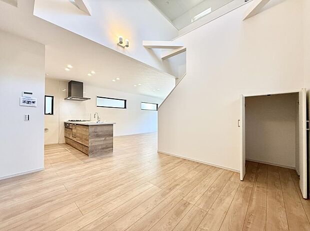 【リビングダイニング】■居心地のいい、理想のリビング