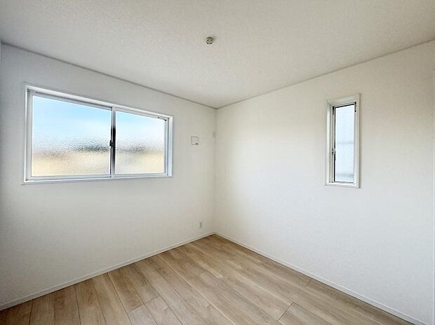 【子供部屋】■仕事や勉強のスペースに使うことで、集中しやすく静かな環境が整います