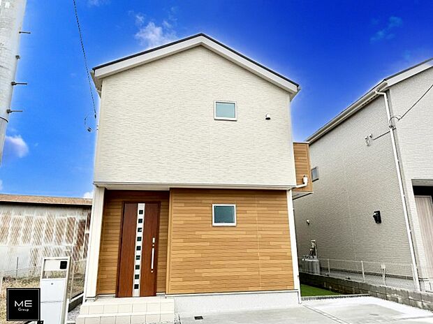【現地外観写真】■家族みんなが笑顔で過ごせる、安心感のある住まい