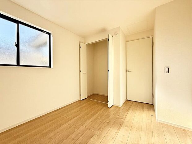 【寝室】■快適な環境で、日常の疲れを癒せる空間