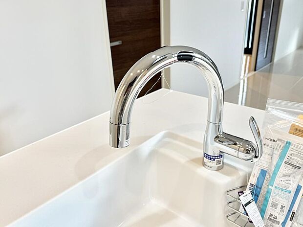 【浄水器】■清潔でおいしい水を手軽に供給してくれます