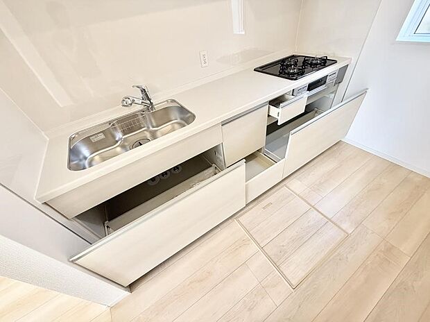 【キッチン】■アイデア広がる、クリエイティブな料理空間