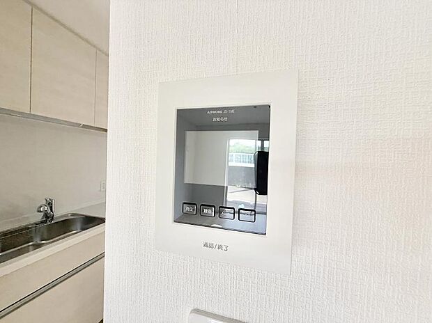 【TVモニター付インターフォン】■画面でしっかり確認でき防犯対策に最適