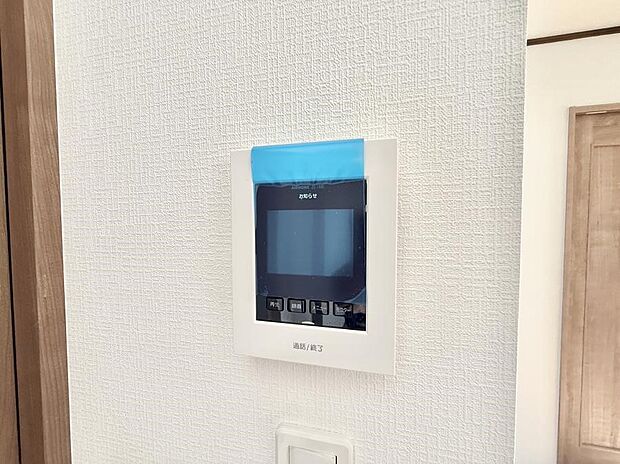 【TVモニター付インターフォン】■訪問者を確認できて安心感が増します