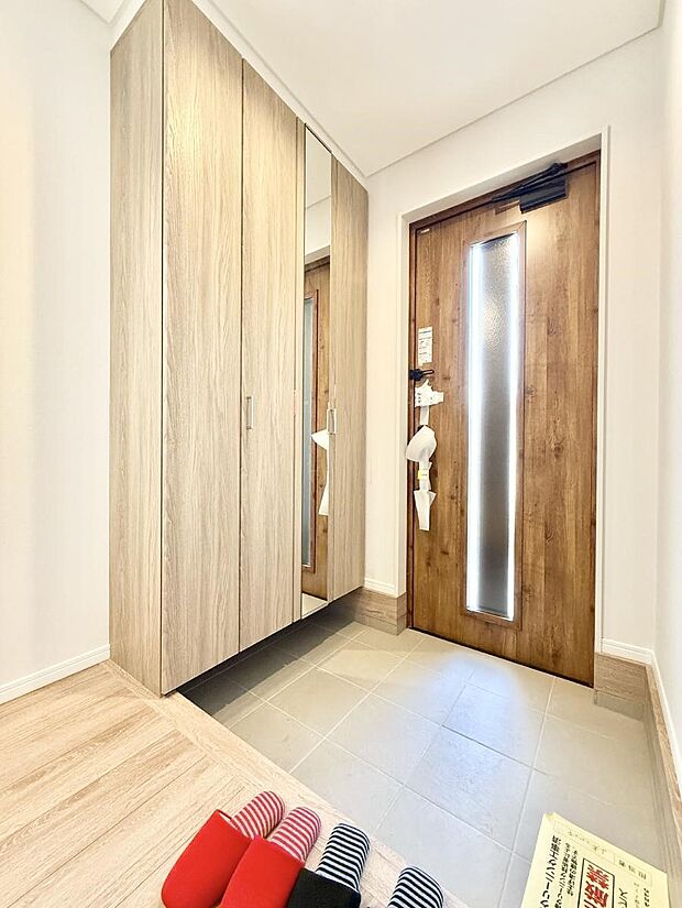 【玄関】■ ここから始まる一日、すっきり整った玄関