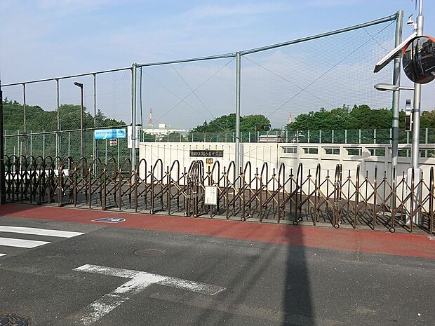 綾瀬市立北の台中学校（約520m・徒歩7分）