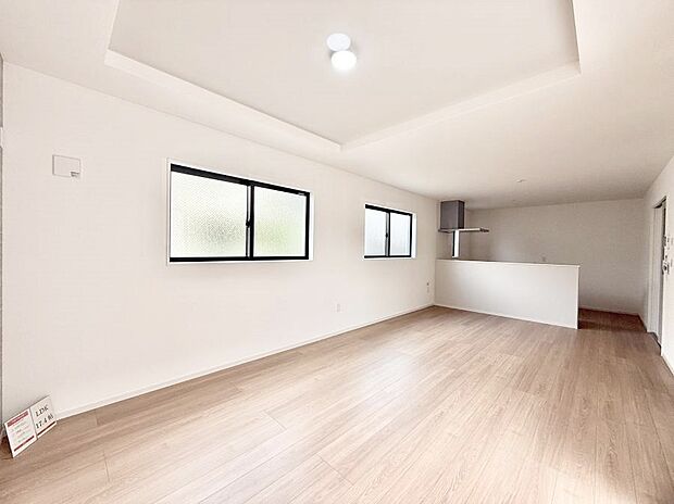 【リビング】■くつろぎと笑顔が集まる、心温まるリビング