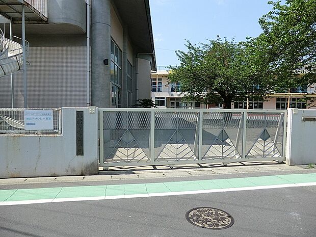 学校法人生蘭学園 綾瀬幼稚園（約2,100m・徒歩27分）