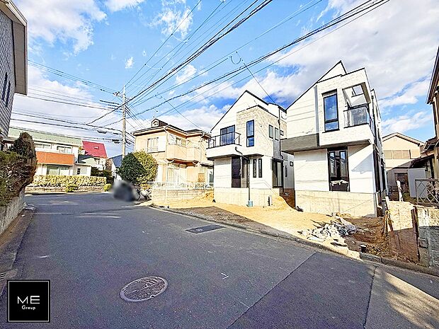 【前面道路含む現地写真】■新しい住まい、街の新しい風景