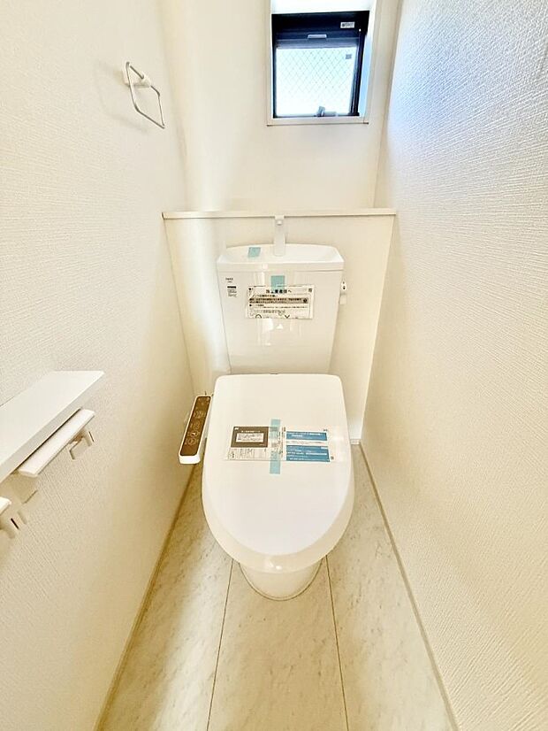 【トイレ】■毎日使う場所だからこそ、清潔感溢れる空間