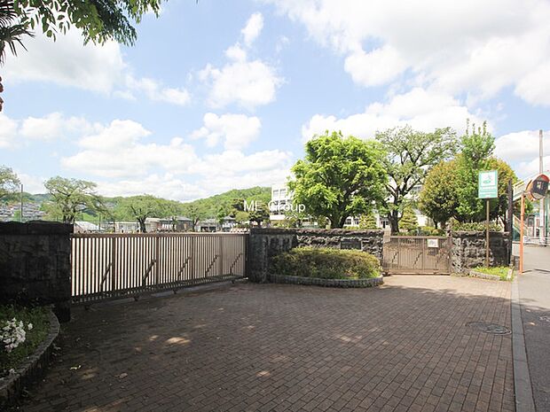 相模原市立川尻小学校（約200m・徒歩3分）