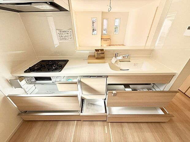 【キッチン】■家族の絆を深める、温もりのあるキッチン