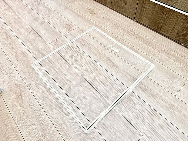 【床下収納】■隠れた収納スペースで家全体がスッキリ