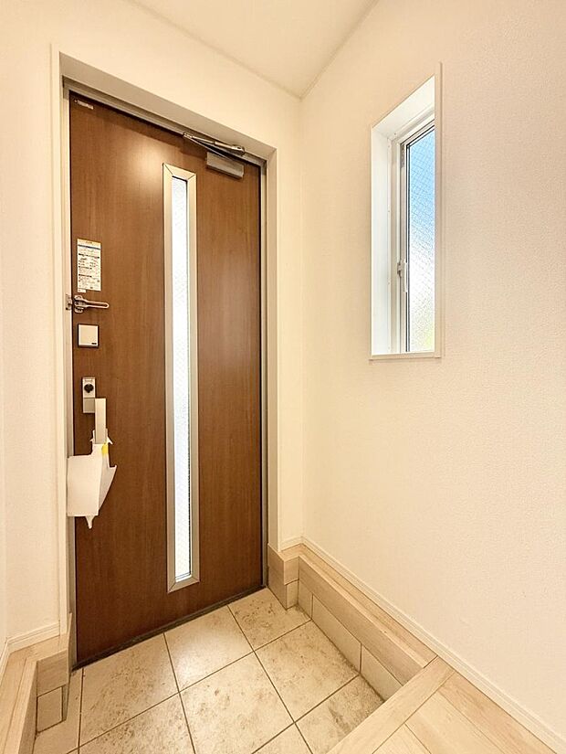 【玄関】■ ここから始まる一日、すっきり整った玄関