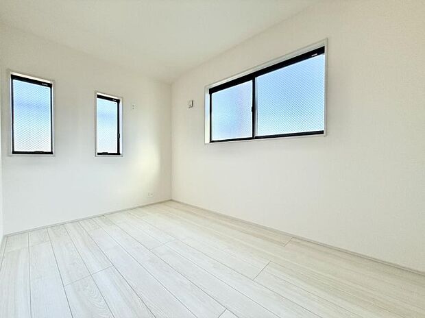 【洋室】■自分だけのスペース どんなお部屋にするかとっても楽しみですね