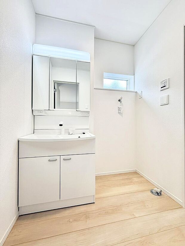 【洗面台・洗面所】■清潔感があり、気持ちよく使えます