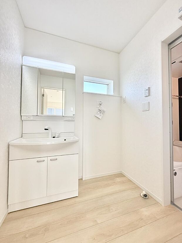 【洗面台・洗面所】■清潔感があり、気持ちよく使えます