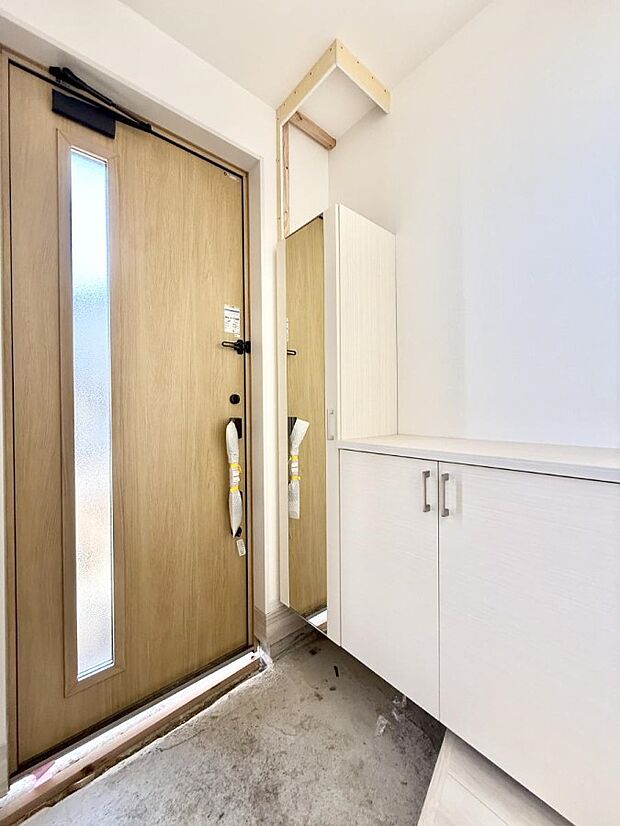 【玄関】■ ここから始まる一日、すっきり整った玄関