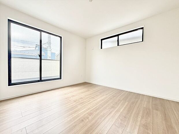 【寝室】■家具をうまく配置すれば広々とした空間を使い動きやすく、リラックスした時間が過ごせます