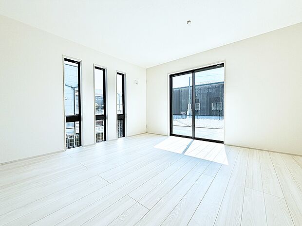 【ダイニング】■ふとした瞬間に幸せを感じる、心地よい場所