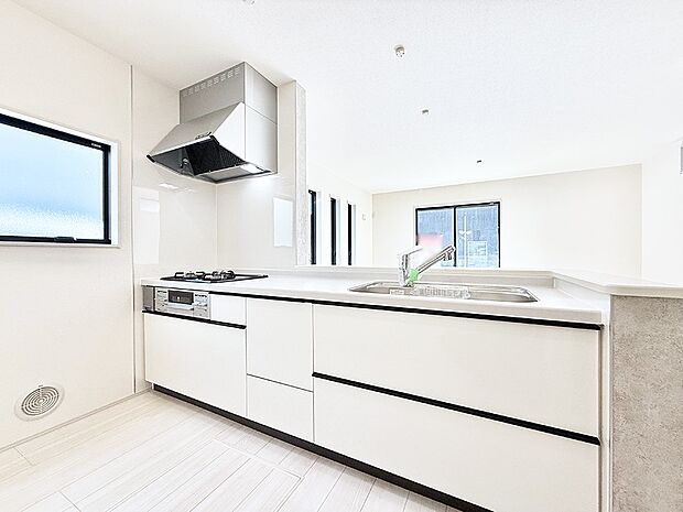 【ダイニングキッチン】■キレイに片付く、使いやすいキッチン