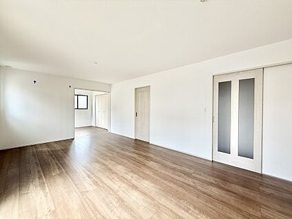 リビングダイニング