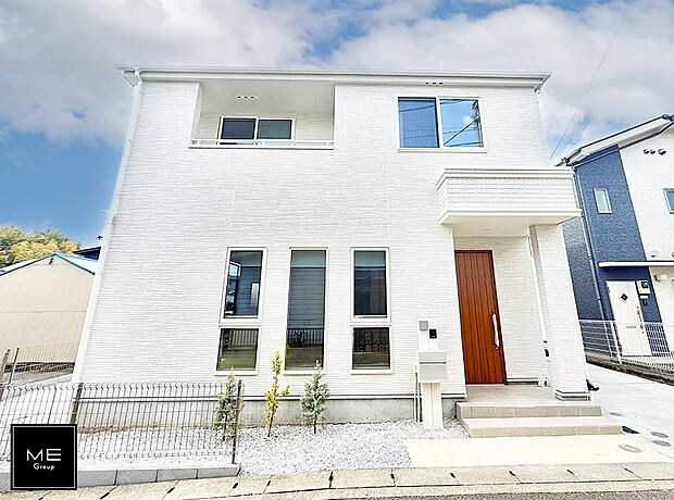 【現地外観写真】■家族みんなが笑顔で過ごせる、安心感のある住まい