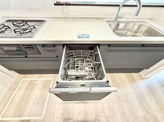 【食洗機】■手間なく洗浄!食器をピカピカに仕上げてくれます