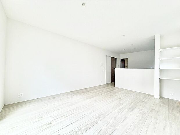 【リビングダイニング】■お気に入りの場所で、のんびりとした時間を