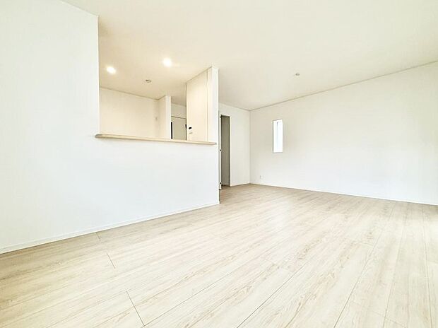 【リビング】■家族の時間を彩る、快適で癒される空間