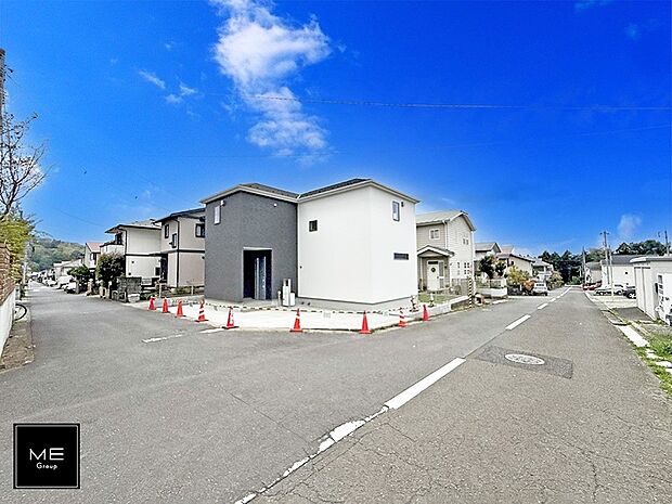 【前面道路含む現地写真】■新しい住まい、街の新しい風景