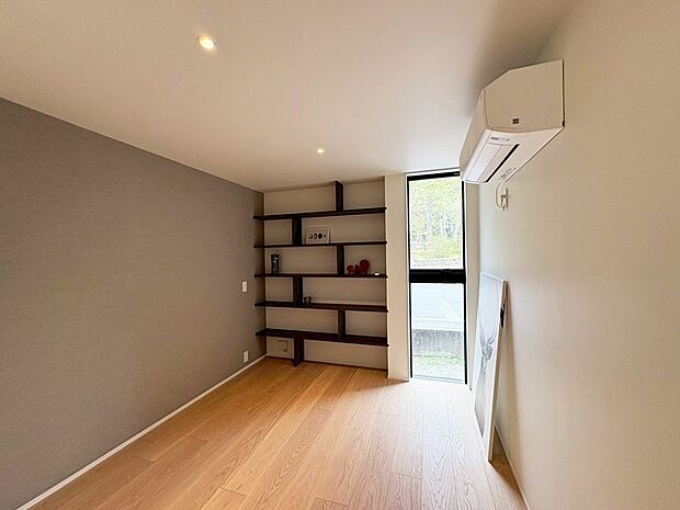 【洋室】■優雅で穏やかな時間が流れる空間