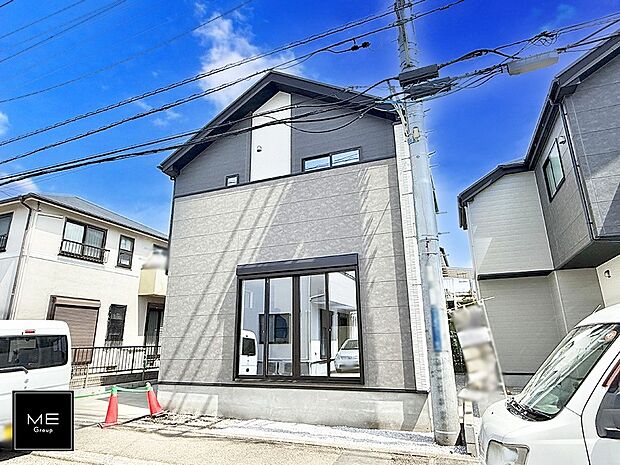 【現地外観写真】■家族みんなが笑顔で過ごせる、安心感のある住まい